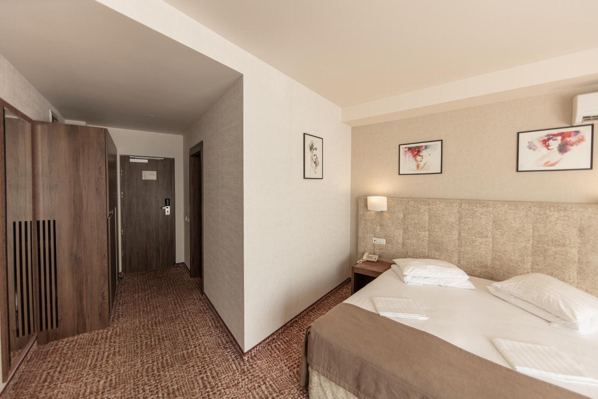 Grand Hotel Belvedere ブラショフ エクステリア 写真